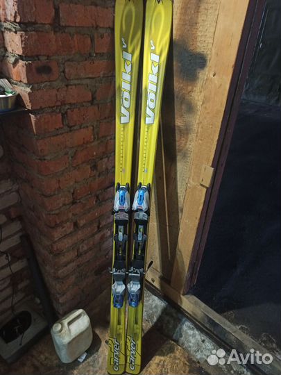 Горные лыжи Volki 177