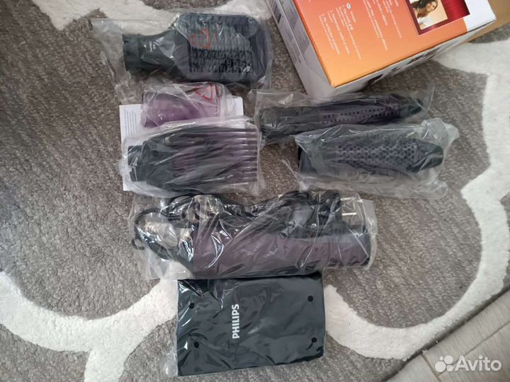 Фен-щетка Philips Advanced