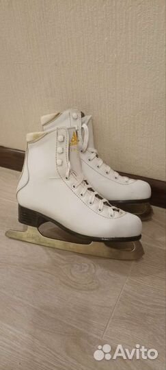 Коньки фигурные