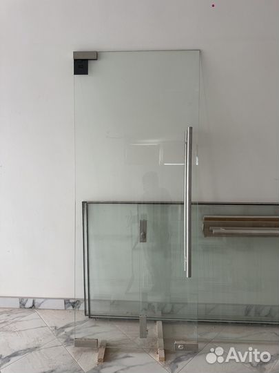 Стеклянные двери