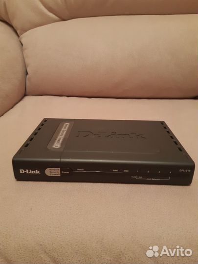 Маршрутизатор D-link DFL-210