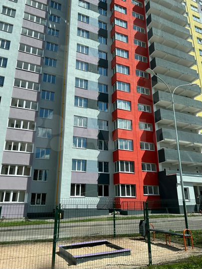 3-к. квартира, 93 м², 6/24 эт.