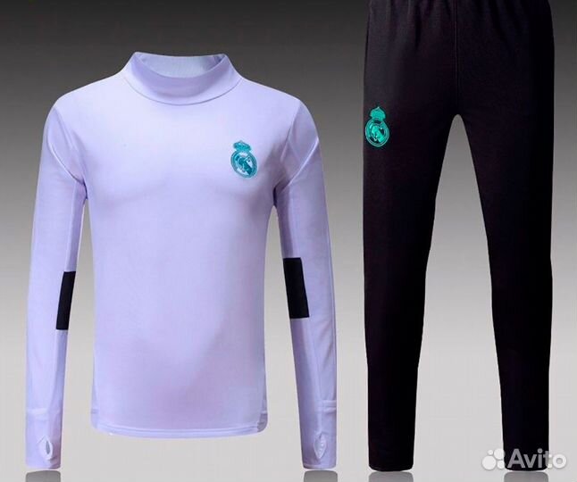 Тренировочный футбольный костюм