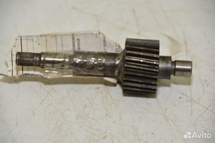 Валик привода спидометра 32 зуба,d32.65 мм i8.05