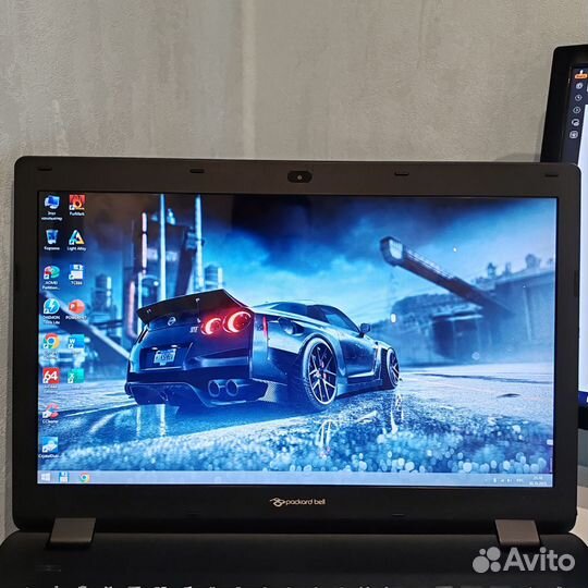 Большой ноутбук 17.3 RAM8GB HDD1TB intel WIN8