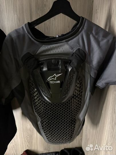 Жилет -подушка безопасности для мото