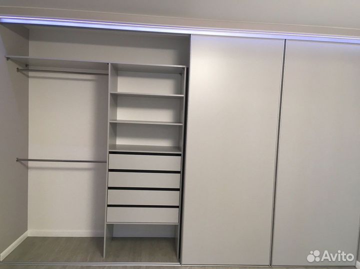 Стенка в гостиную