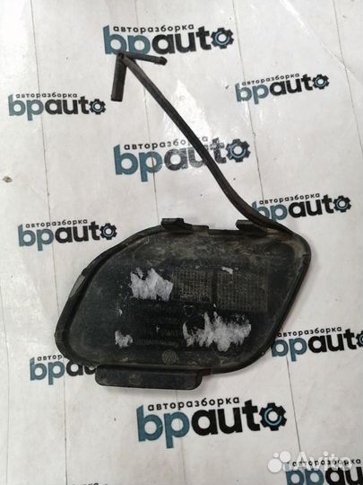 Заглушка буксир крюка переднего бампера