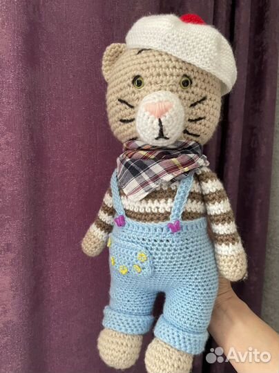 Кот вязаный