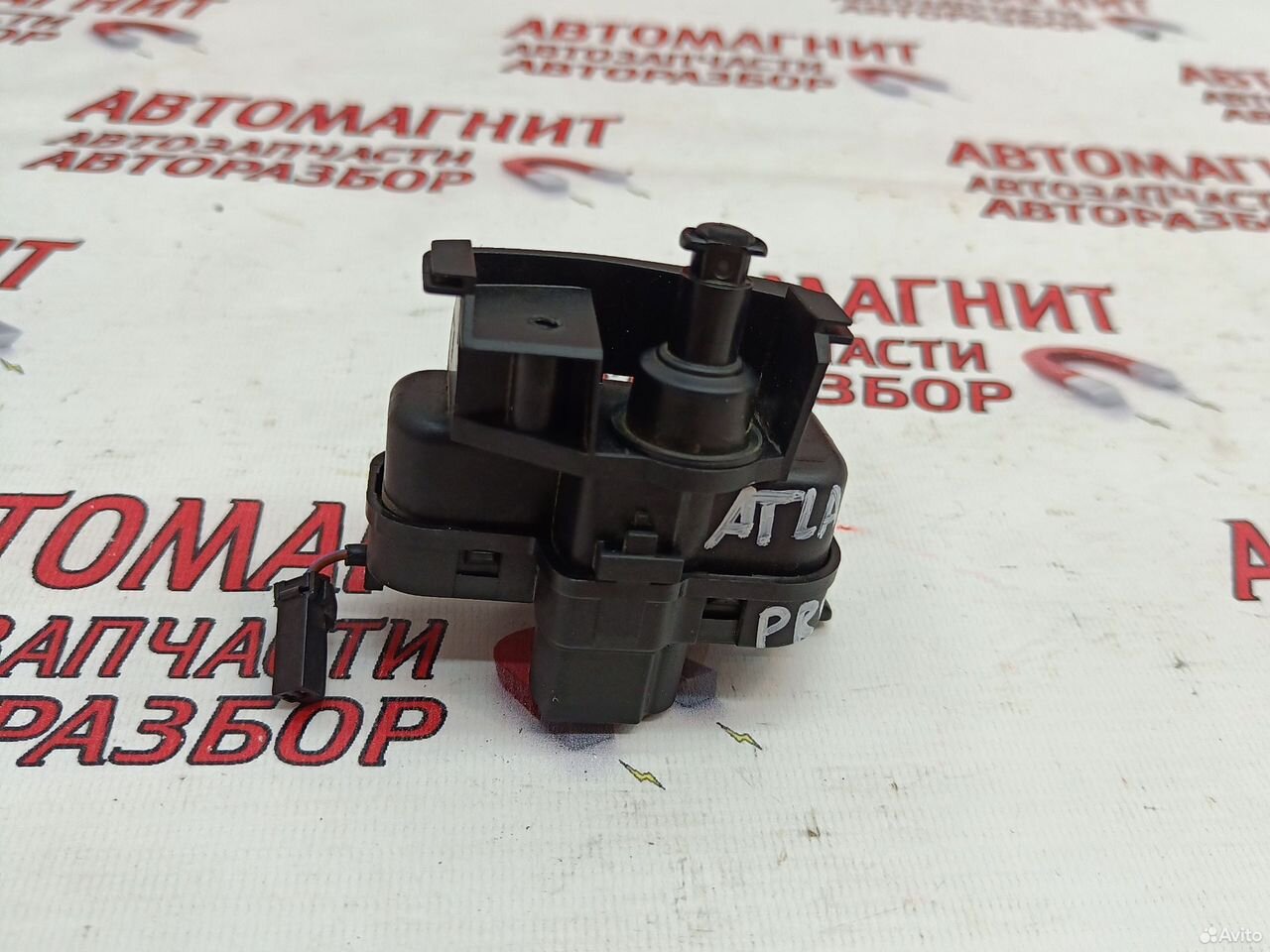 Замок лючка бензобака Geely Atlas Pro