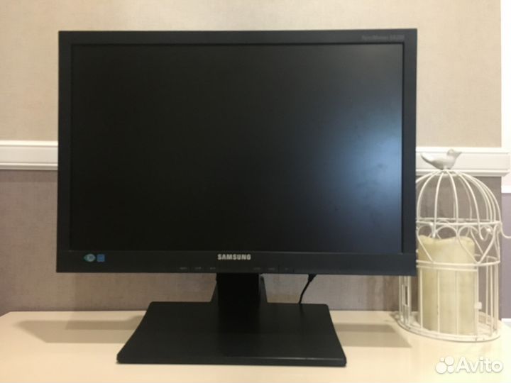 Монитор samsung LS19A200