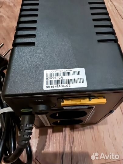 Ибп APC Back-UPS BX650LI-GR
