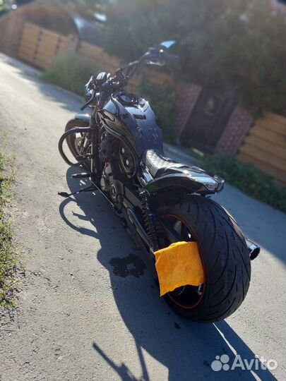 Harley-Davidson V-Rod Killer Custom