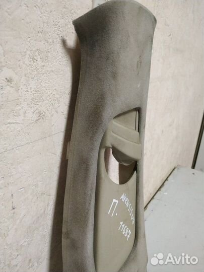 Обшивка стойки правая Toyota Avensis II 2003-2008