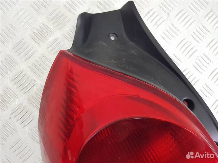 Фонарь задний левый Renault Clio