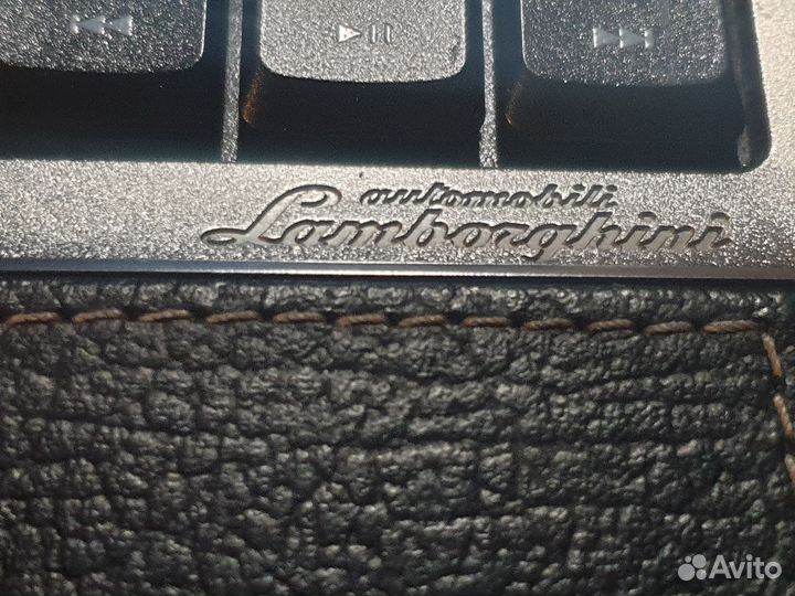 Мини-ноутбук asus VX3 Lamborghini