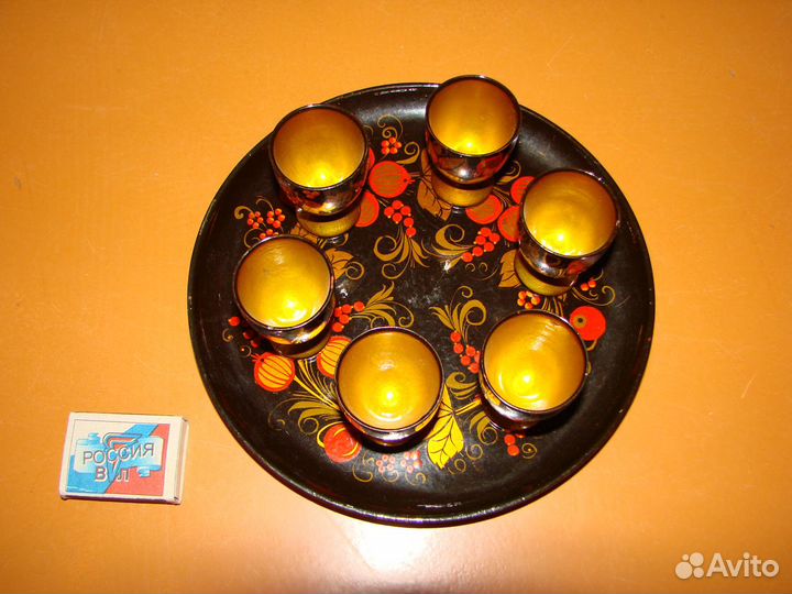 Поднос с рюмками деревянный декоративный. Хохлома
