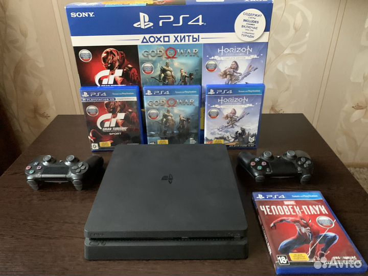 Sony PS4 slim 1tb + 4 игры