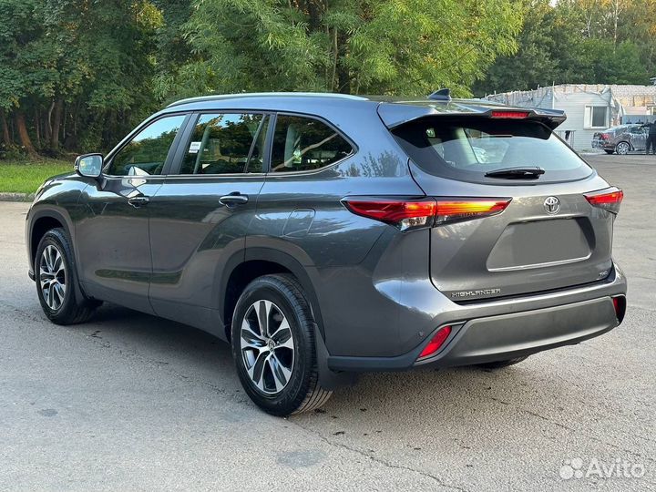 Toyota Highlander 2.4 AT, 2023, 17 км