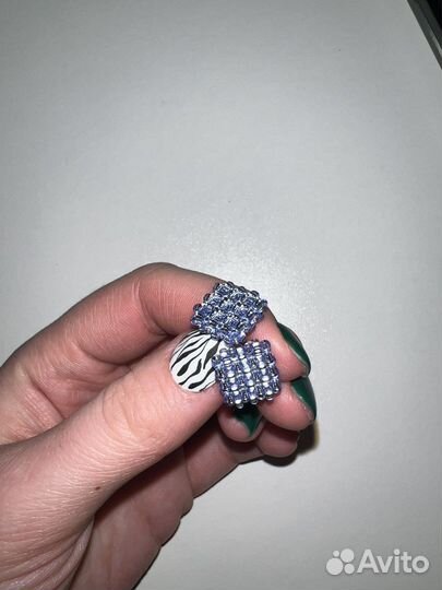 Серьги гвоздики