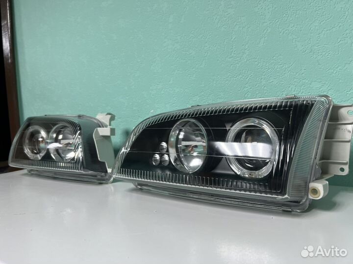 Фары Toyota Corona Caldina Carina E 190 Чёрные