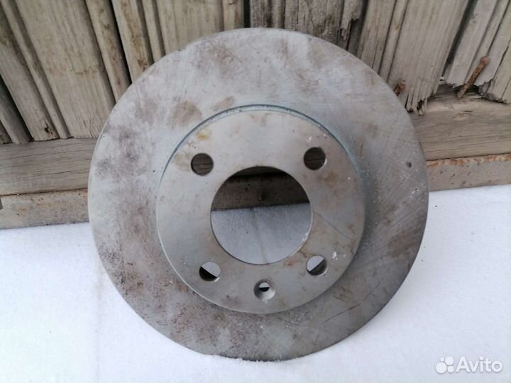 Запчасти на Volkswagen Passat B3