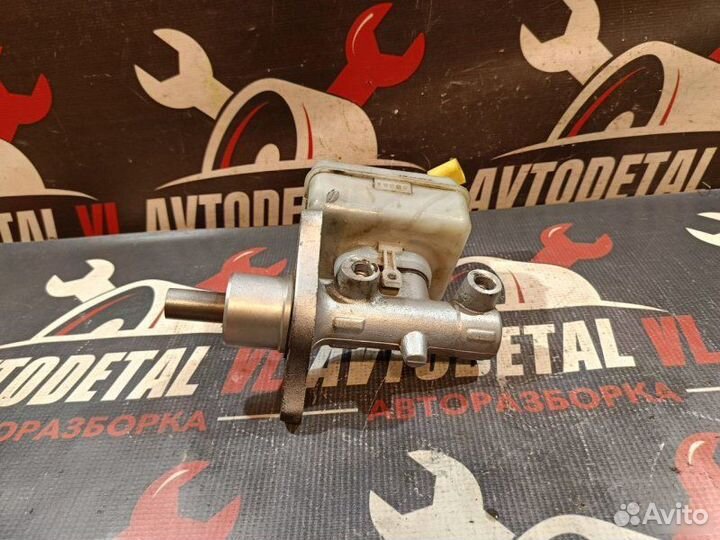 Главный тормозной цилиндр Skoda Octavia Tour седан