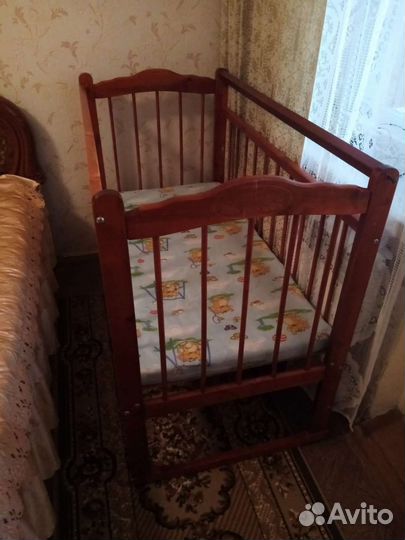 Детская кроватка