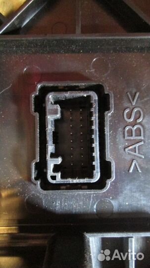 Блок управления климатом (Toyota Camry)