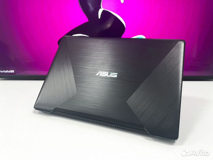 Игровой ноутбук Asus на i5 + GeForce GTX