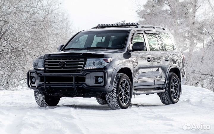 Кенгурятник на Toyota Land Cruiser 200 кенгурин