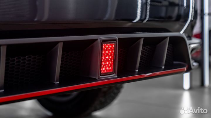 Диффузор со стоп сигналом на Lexus-RX 4G 2015-2022