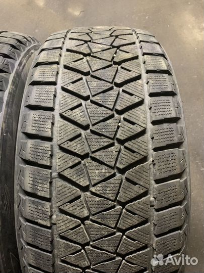 Bridgestone Blizzak DM-V2 275/55 R20 117T