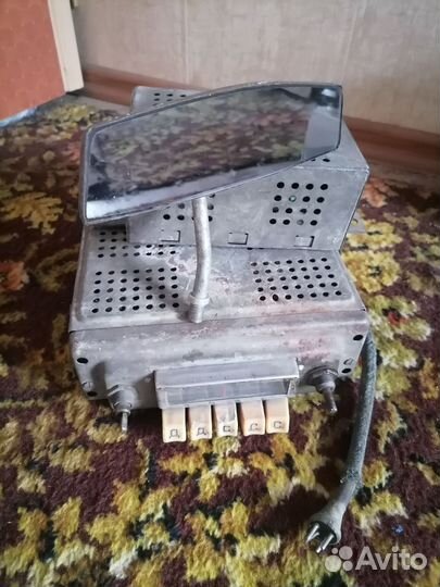 Ламповый радиоприемник Волга газ 21