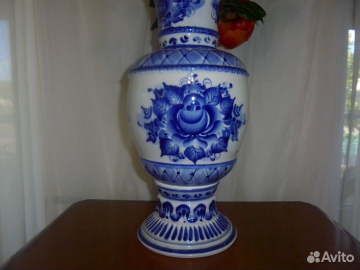 Гжель фарфор авторская ваза 