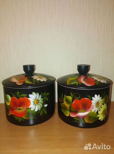 Поднос. Банки под сыпучее.Ложки. Хохлома