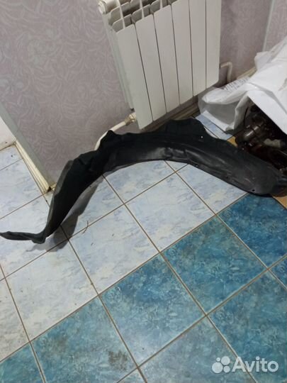 Подкрылок передний правый YarisEcho 1999-2005