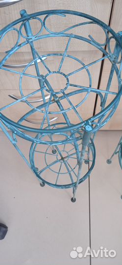 Подставка для цветов металлическая