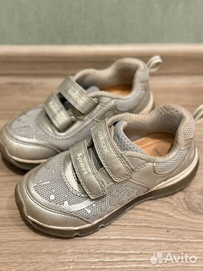 Кроссовки geox