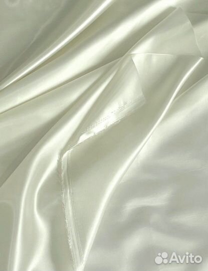 Атлас отрез ткани