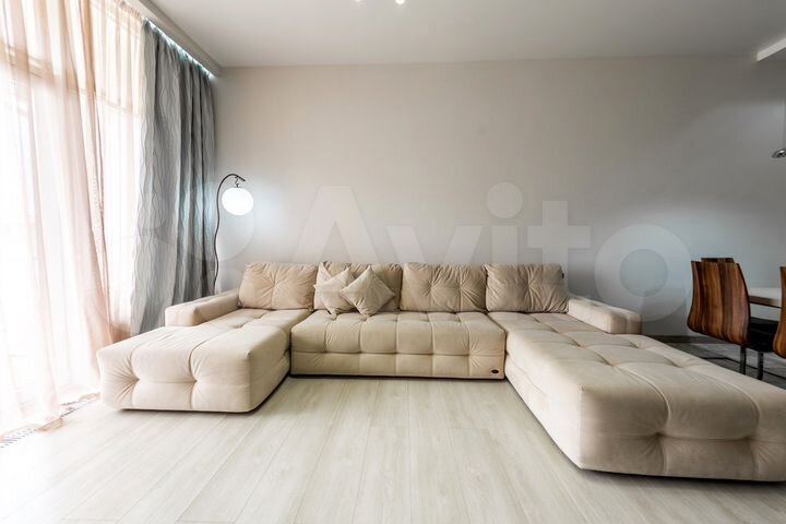 3-к. квартира, 130 м², 4/4 эт.