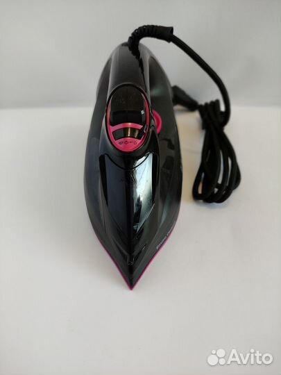 Утюг Hyundai H-SI01559, 2400Вт, черный/ розовый