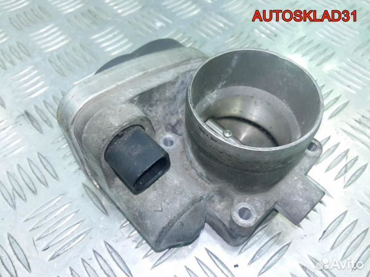 Дроссельная заслонка Volkswagen Golf 4 036133062M