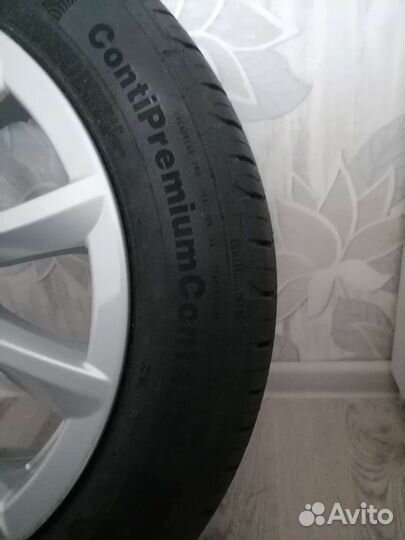 R17 Continental ContiPremiumContact 215/55, PCD 5x114.3 DIA 60.1