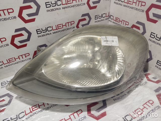 Фара левая Опель Виваро 00-06 год