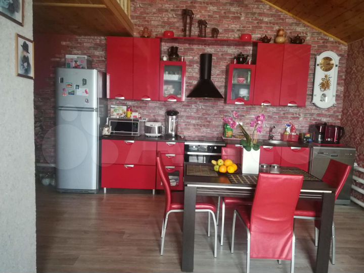 Коттедж 150 м² на участке 11 сот.