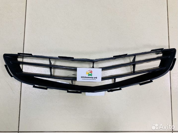 Решетка нижняя Geely Mk