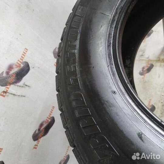 Bridgestone Blizzak Revo GZ 215/65 R16