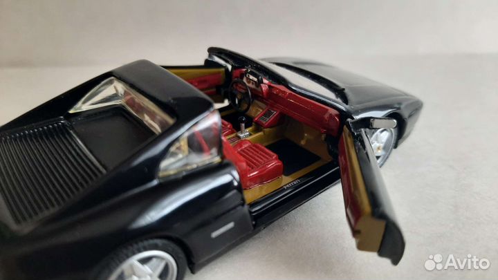 1/43 Ferrari 348 ts 1989 Hot wheels open