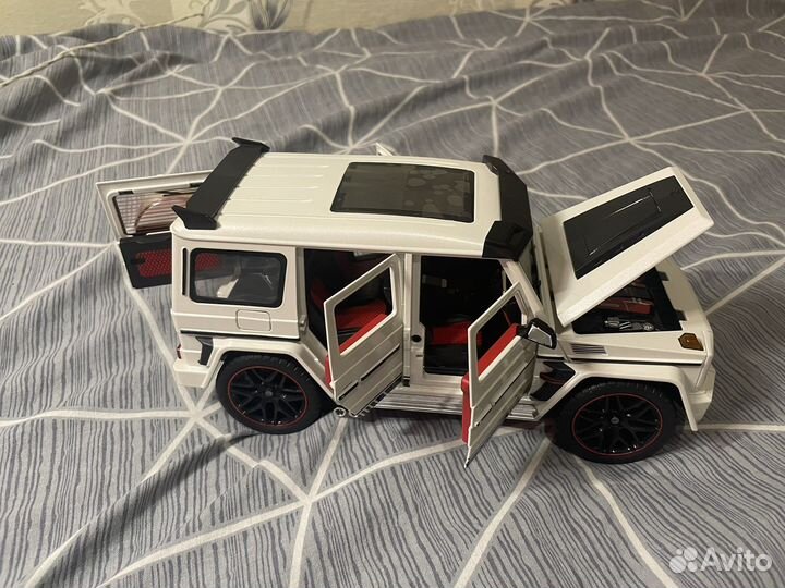 Модель Гелик Брабус 1:18